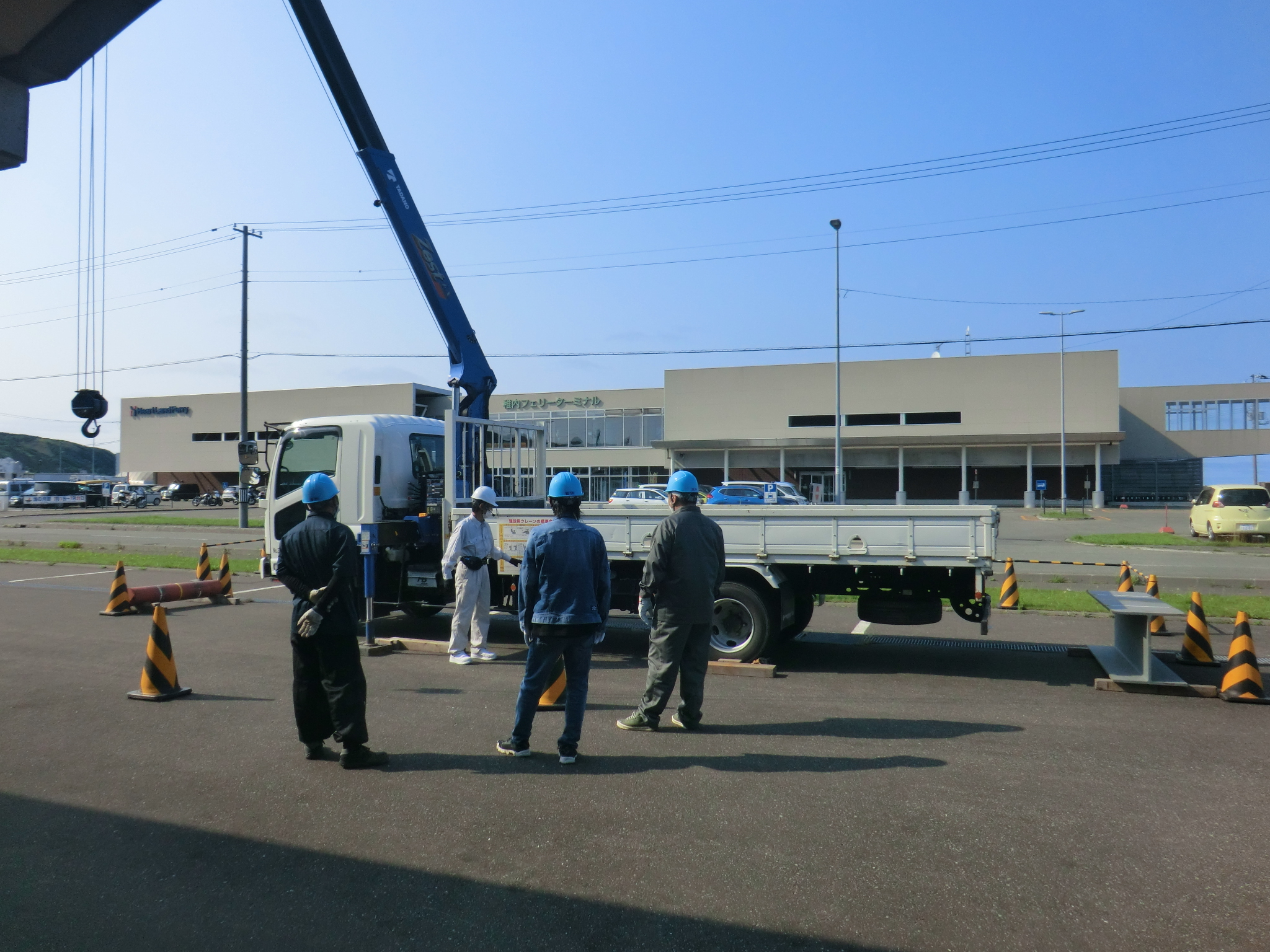 建設機械オペレーター人材育成事業　玉掛け【学科及び実技の様子】